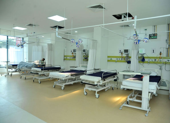 Recovery ward after hip replacement surgery in Jalandhar